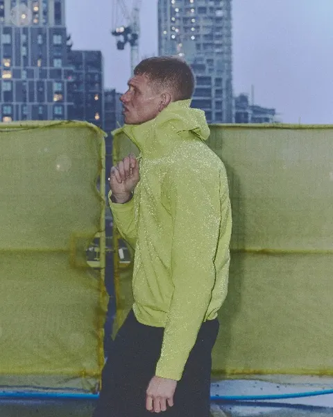Slew : London Headline
