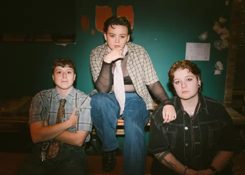 Darling Why?, Dancing With Shadows and Just Roommates live at The Finsbury