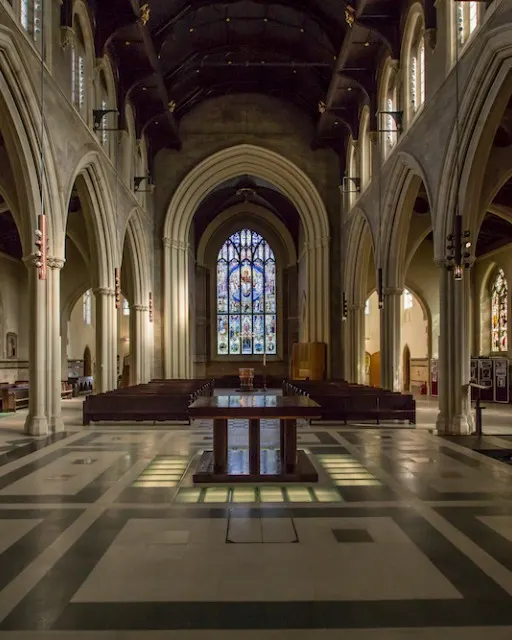 St James's Church, Sussex Gardens