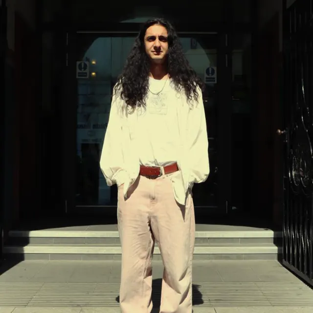 Darius Zaltash live in Bristol