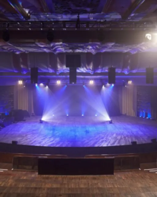 EartH Theatre 