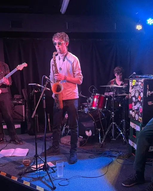 Delish Donut live at The Blue Posts
