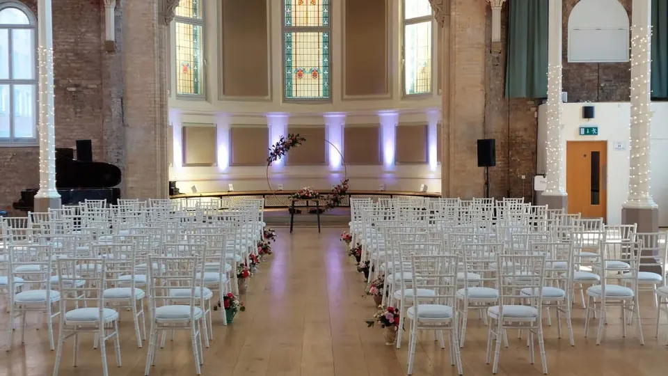 Halle St Peters Church