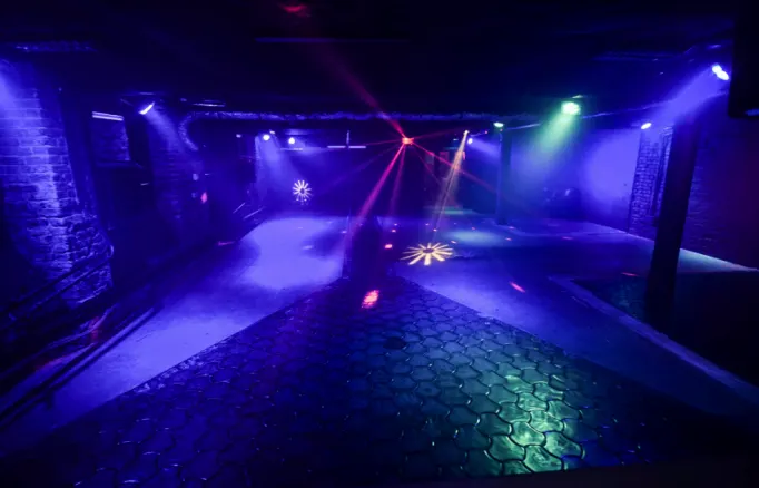 Voodoo Club Stage 1